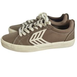 Cariuma Tan & White Catiba Pro 2.0 Skate Sneaker